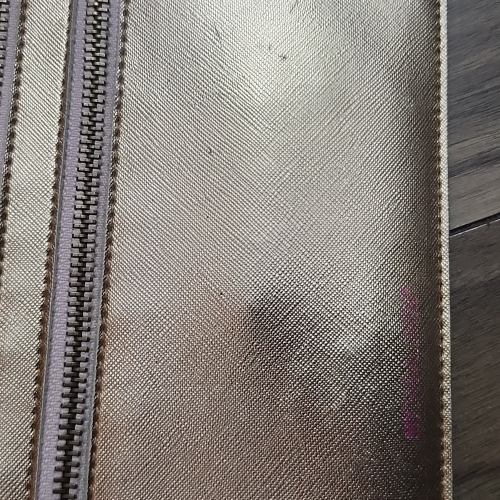 Free With Purchase, Flat Thin Gold Wallet, Clummm, 9"X5" - Picture 11 of 11